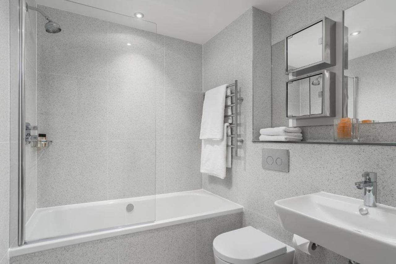Q Square By Supercity Aparthotels Brighton Eksteriør billede
