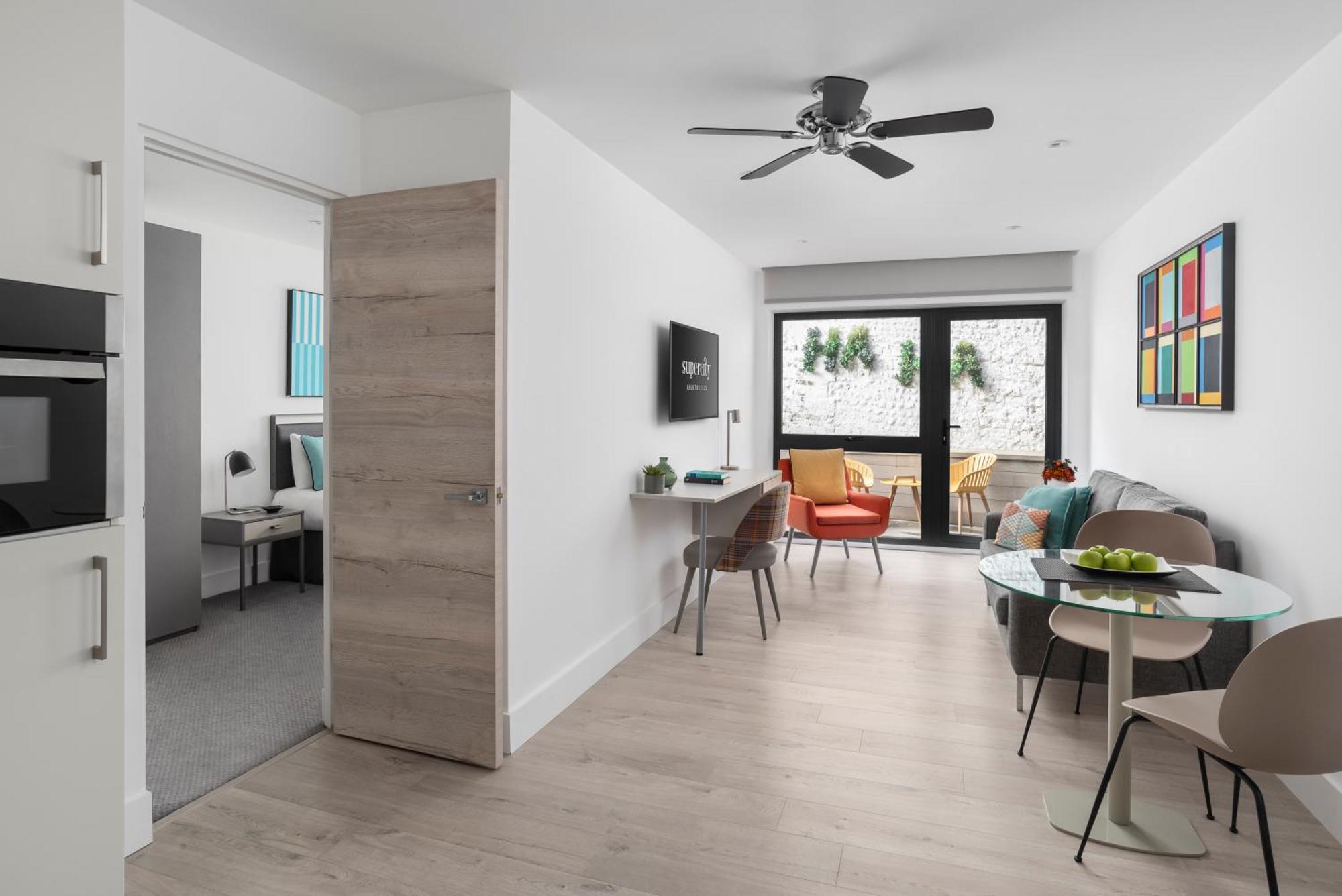 Q Square By Supercity Aparthotels Brighton Eksteriør billede